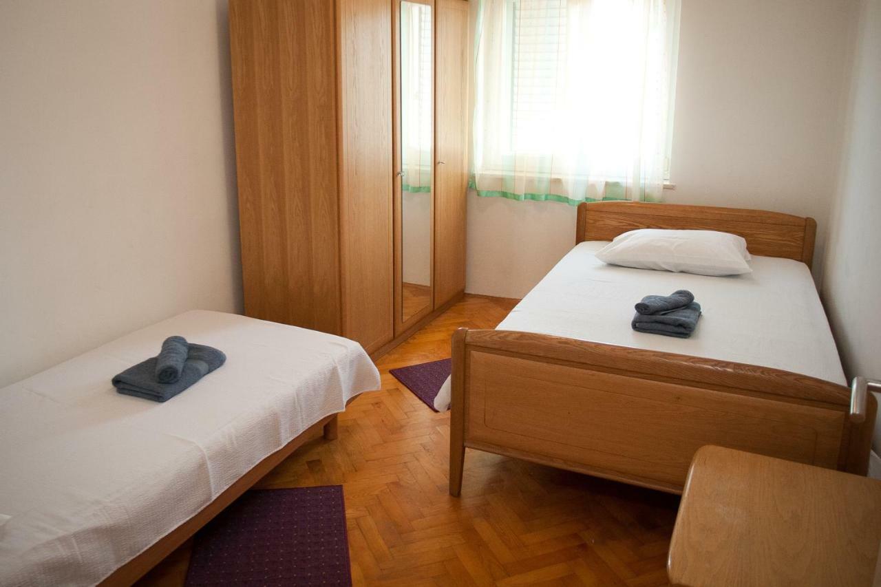 Apartman Ana Radovin Exterior foto